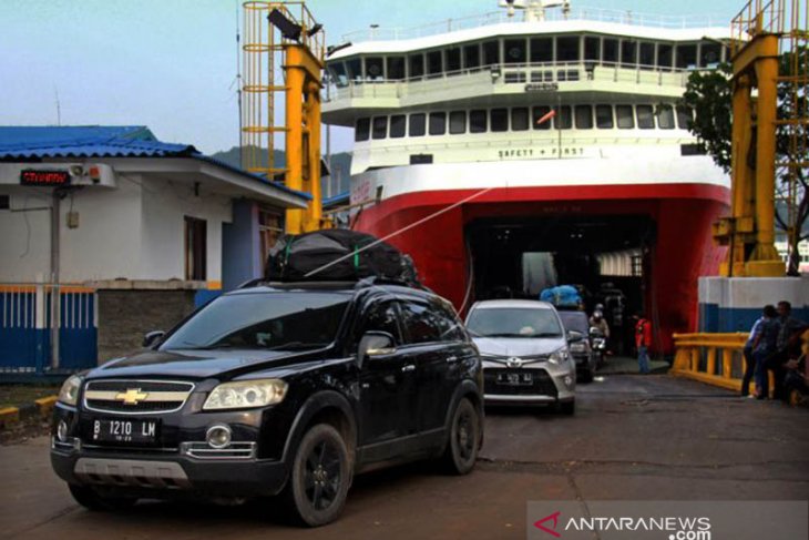 BMKG Denpasar sampaikan peringatan gelombang tinggi di perairan Bali-NTB (video)