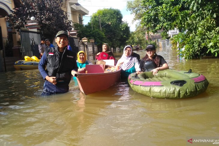Pecinta lingkungan Samarinda distribusikan 1.500 nasi bungkus