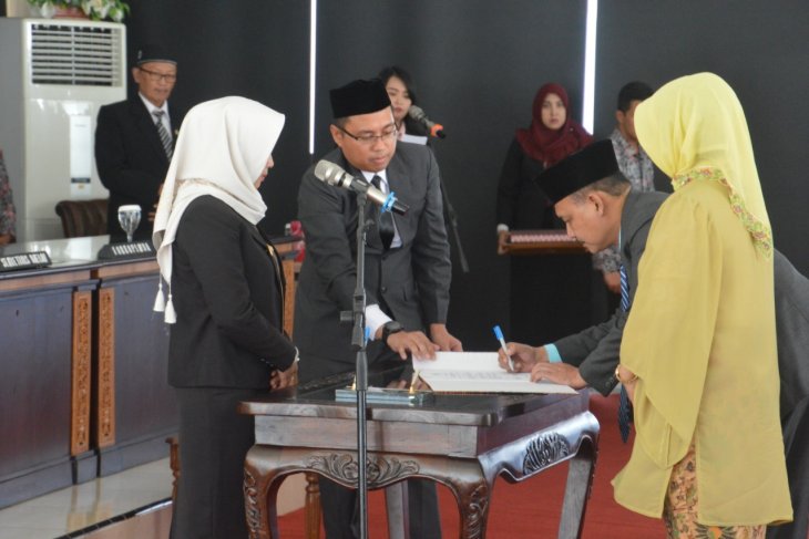 Wali Kota Mojokerto mutasi sejumlah pejabat