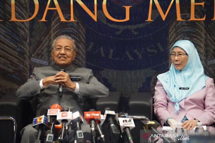 Wakil PM Malaysia Wan Azizah turut berduka dengan banjir di Indonesia