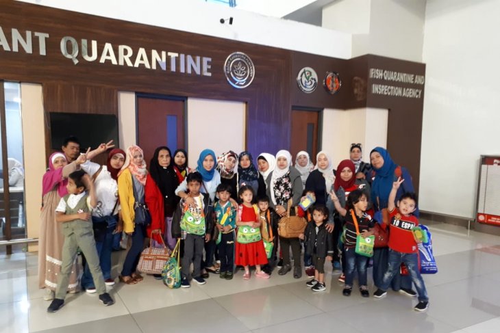 Embassy repatriates Indonesian workers, children via Jordanian amnesty