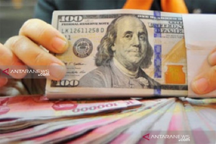 Rupiah kembali menguat seiring surplus neraca dagang pada Mei