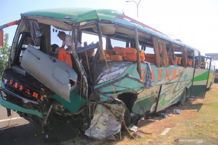 Jalan Tol Cipali harus miliki pembatas jalan