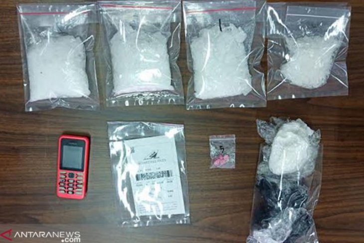 Polisi temukan ganja dan sabu-sabu di kandang ayam