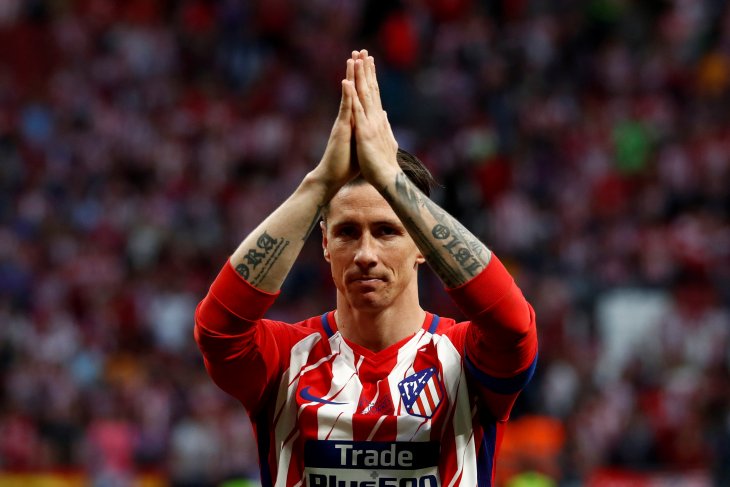 Torres pensiun dari sepak bola profesional