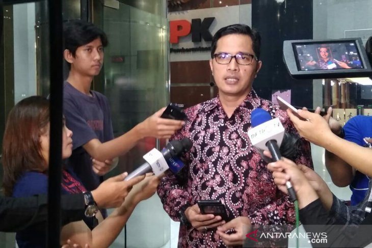 KPK panggil tiga anggota DPR terkait perkara KTP-Elektronik