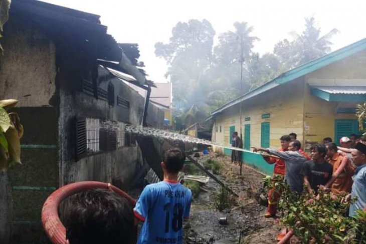 Pabrik mancis terbakar di Langkat, 24 orang tewas