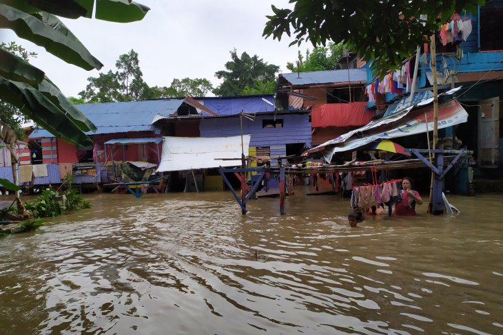 Ratusan rumah di Kota Medan terendam banjir