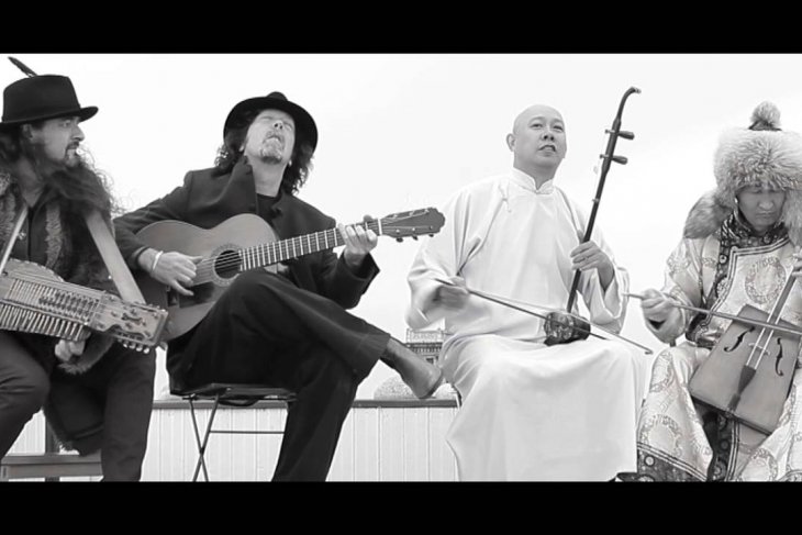 Duplessy & The Violins, suara dari dunia yang liar di RWMF 2019