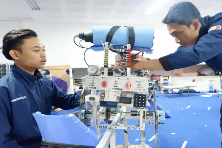 64 PT ramaikan kontes robot di Semarang