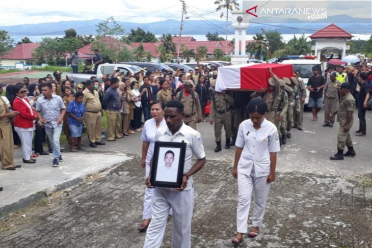 Mantri Patra terima anugerah kenaikan pangkat anumerta