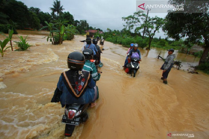 DPRD Kotabaru Pemkab petakan daerah rawan bencana