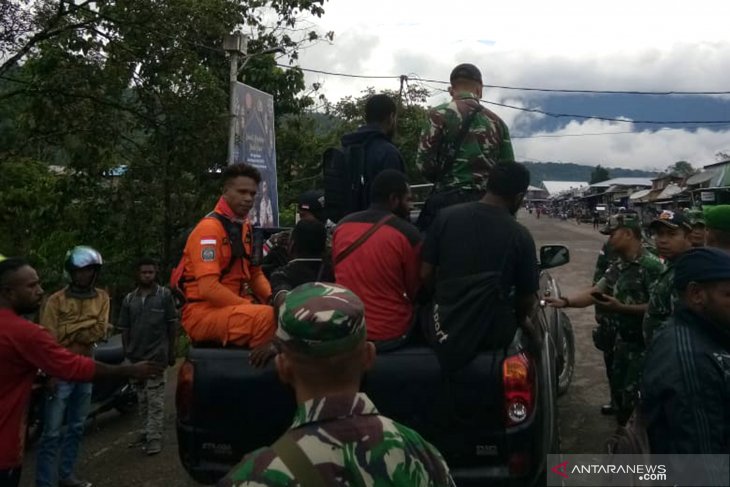 Pencarian Helikopter MI 17 melalui jalur darat diteruskan Minggu pagi