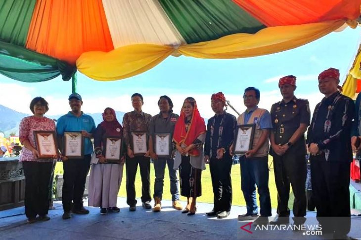 ACT bersama 5 NGO Internasional Terima Penghargaan dari Pemerintah Sigi