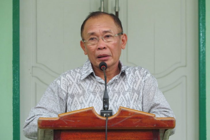 Kejari Tobelo tahan mantan bendahara distan Halmahera Utara