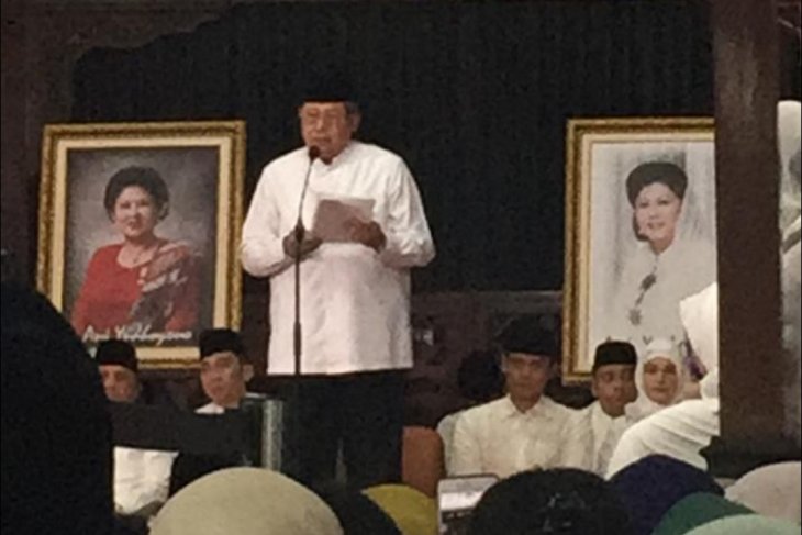 Ibunda SBY wafat Jumat malam