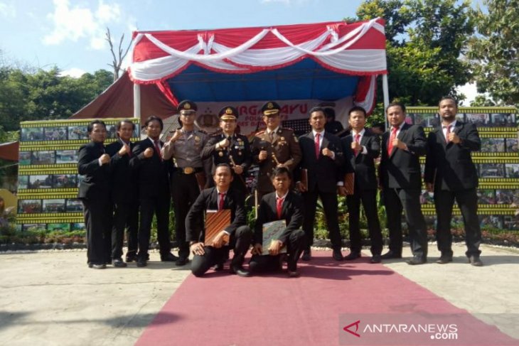Kapolres Bangka Selatan beri penghargaan 12 anggota berprestasi