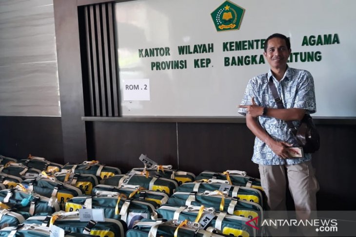 Pemeriksaan barang JCH Kabupaten Bangka melalui Kanwil Kemenag Babel