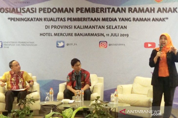 Ministry asks press to avoid reporting children vulgarly