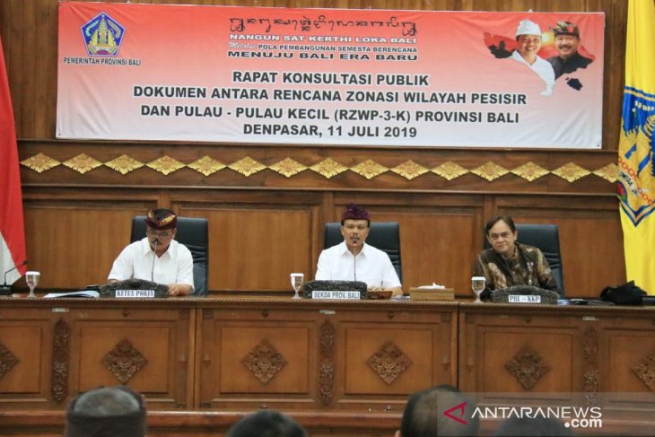 Sekda Bali ingin segera rampungkan dokumen rencana zonasi pesisir