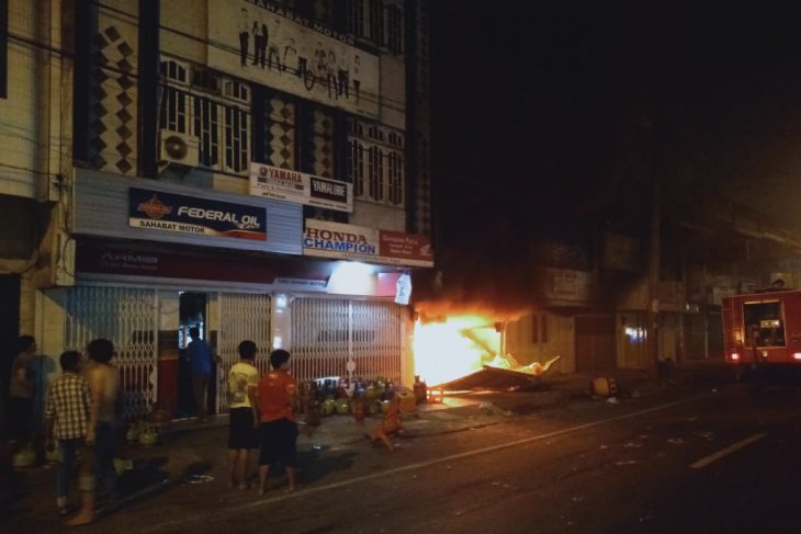 Satu rumah toko di Stabat terbakar