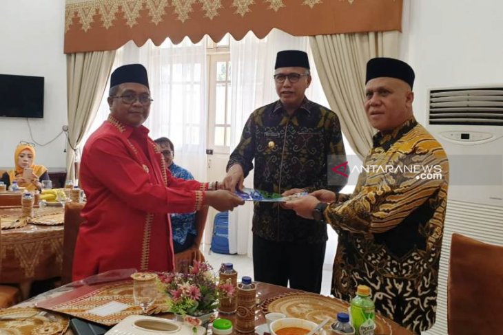 Plt Gubernur setujui pembangunan jalan lintas Aceh Barat-Aceh Tengah