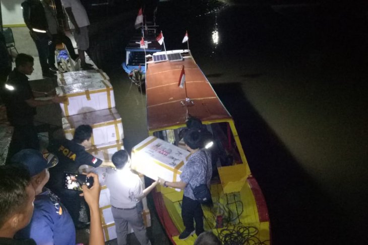 BKIPM Jambi lepasliarkan benih lobster di perairan Tanjabbar