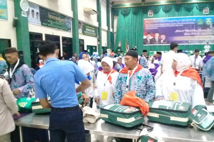 Seorang calon haji asal Bangka sempat minta pulang kampung