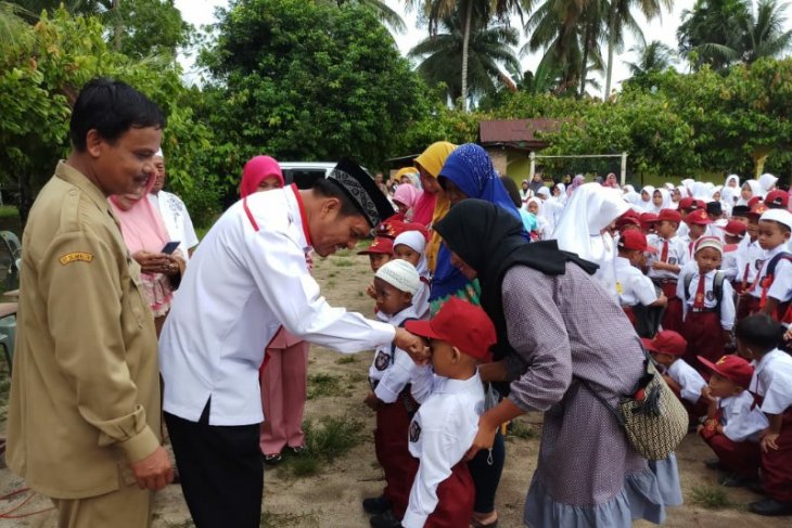 Wabup Simalungun di SD Islam Nurul Jihad Serapuh