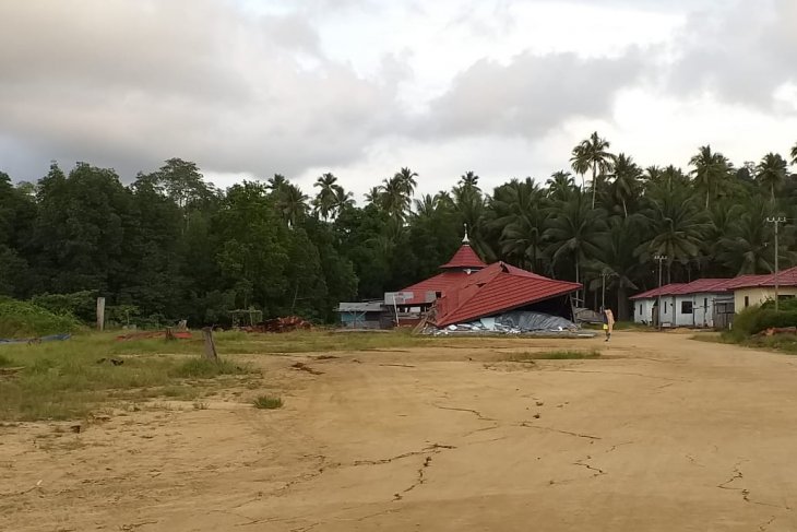 North Maluku earthquake claims two lives, displaces 1,104 people