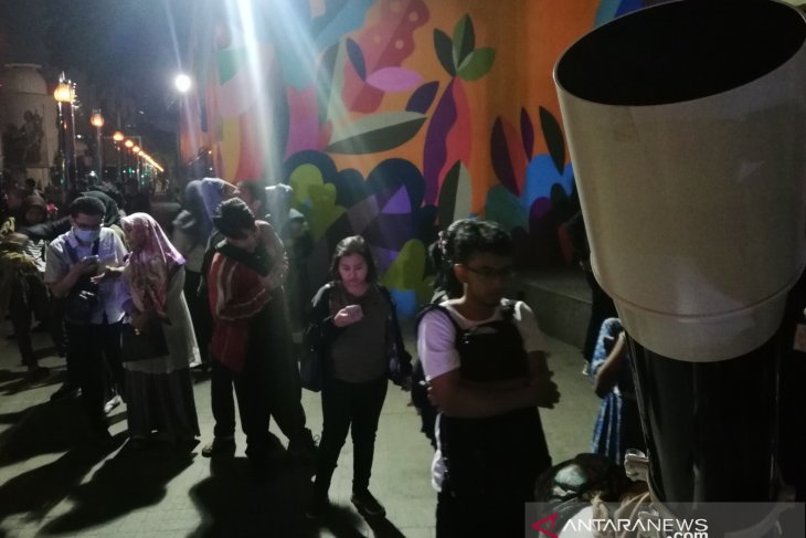 Planetarium Jakarta diserbu warga yang ingin saksikan gerhana bulan