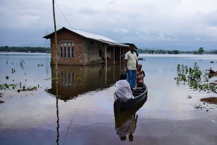 Jutaan orang terkena dampak banjir di India