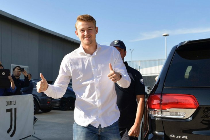 Bergabung Juventus, De Ligt jadi bek termahal di dunia