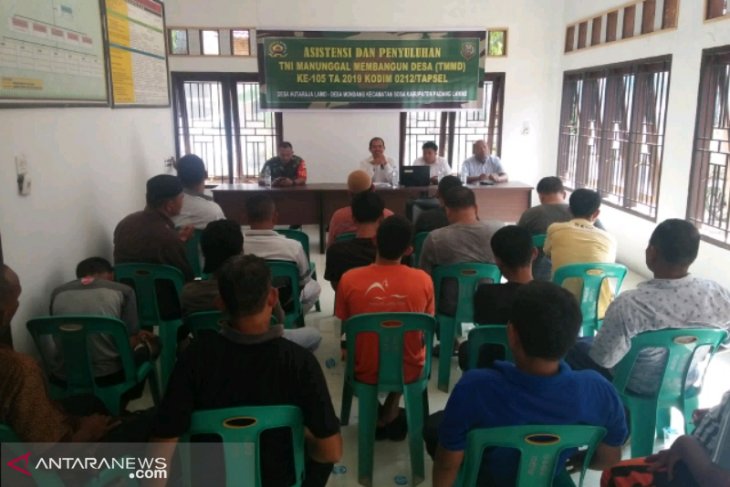 Satgas TMMD sosialisasi administrasi kependudukan kepada warga