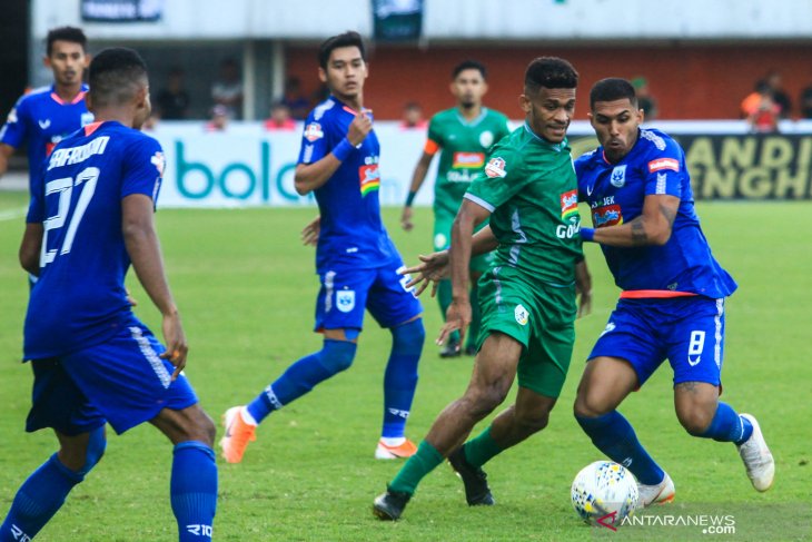 Persib curi poin di kandang PSIS