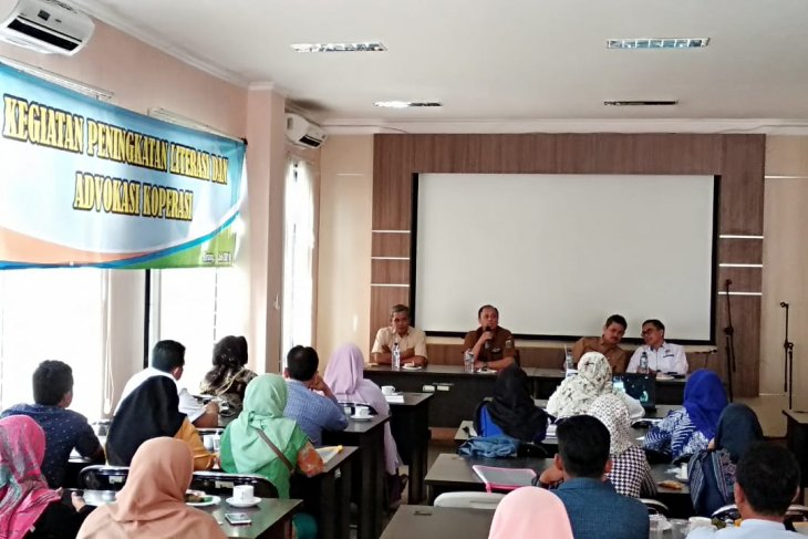 Diskop dan UKM Banten ajak perkuat koperasi dan perangi rentenir