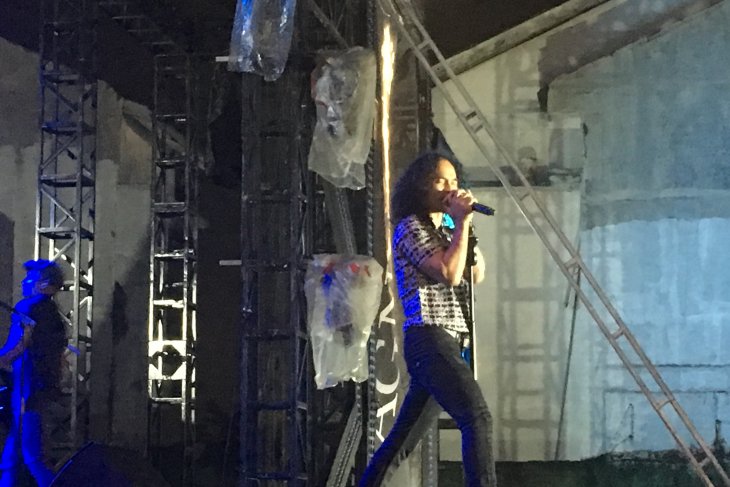 Slank pukau penggemar di Medan walau hujan lebat mengguyur