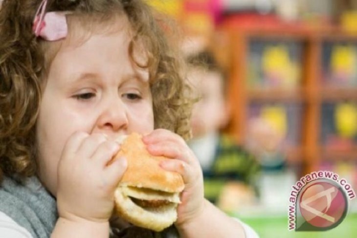 Dokter: Pola asuh tidak tepat bisa sebabkan obesitas pada anak