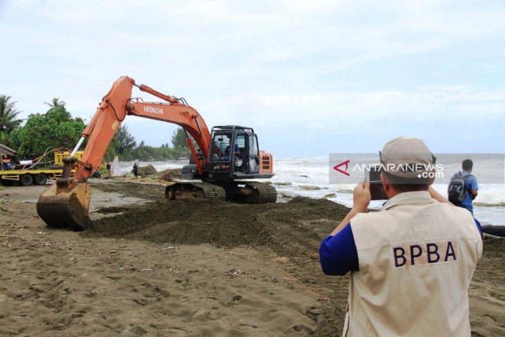 BPBA: Butuh konstruksi khusus tangani gelombang pasang di Aceh Barat
