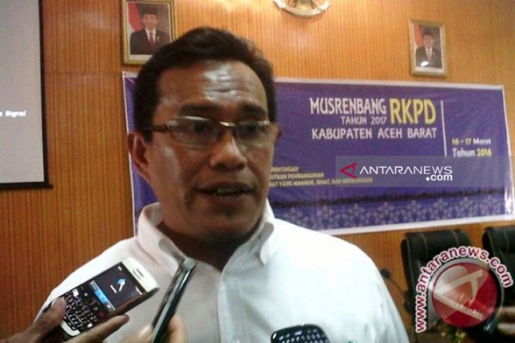 2 Km bibir pantai di Aceh Barat terdampak gelombang pasang