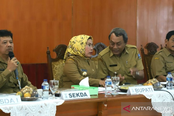 Bupati Serang minta SD terdampak jalan tol Panimbang segera direlokasi
