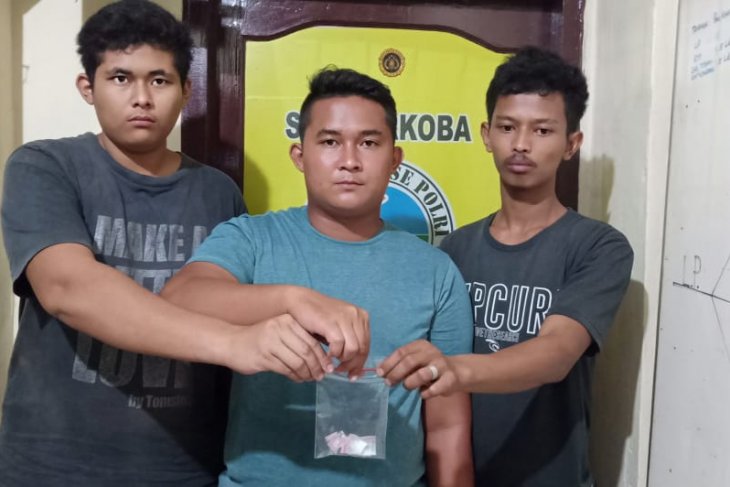 Polisi ringkus tiga pemilik narkotika