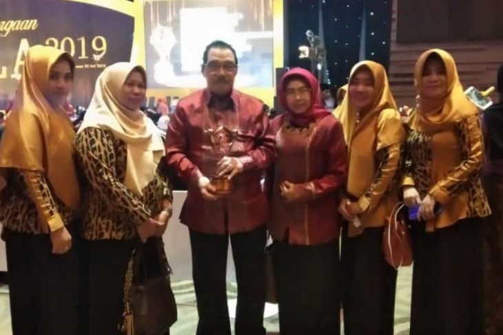 Bupati Paser Terima Penghargaan Kabupaten Layak Anak
