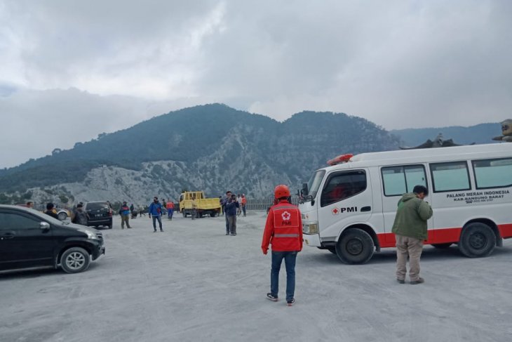 PMI masih bertahan di lokasi Letusan Gunung Tangkuban Parahu