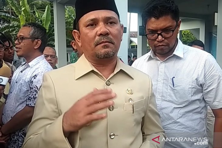 Larangan penerbangan di Bandara SIM disarankan ada kajian akademis