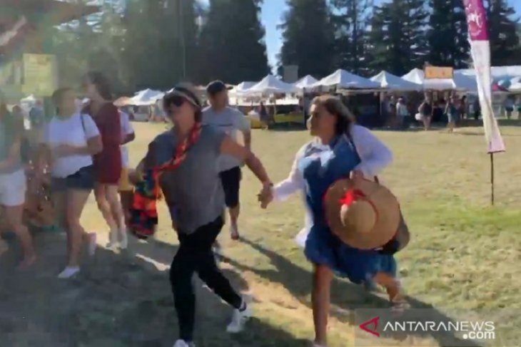 Pelajar SMA California mengamuk tembaki teman-temannya