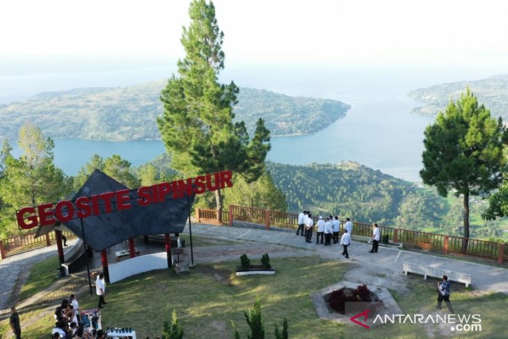 Presiden tekankan penjagaan lingkungan di kawasan wisata Danau Toba