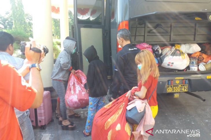 12 wanita korban perdagangan orang dibawa ke Surabaya