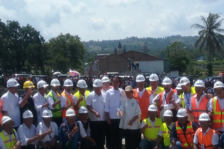 Presiden: Kapal wisata bisa memutari Pulau Samosir