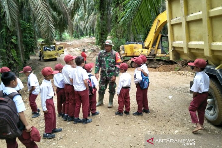 Satgas TMMD bina semangat kedisiplinan siswa SD
